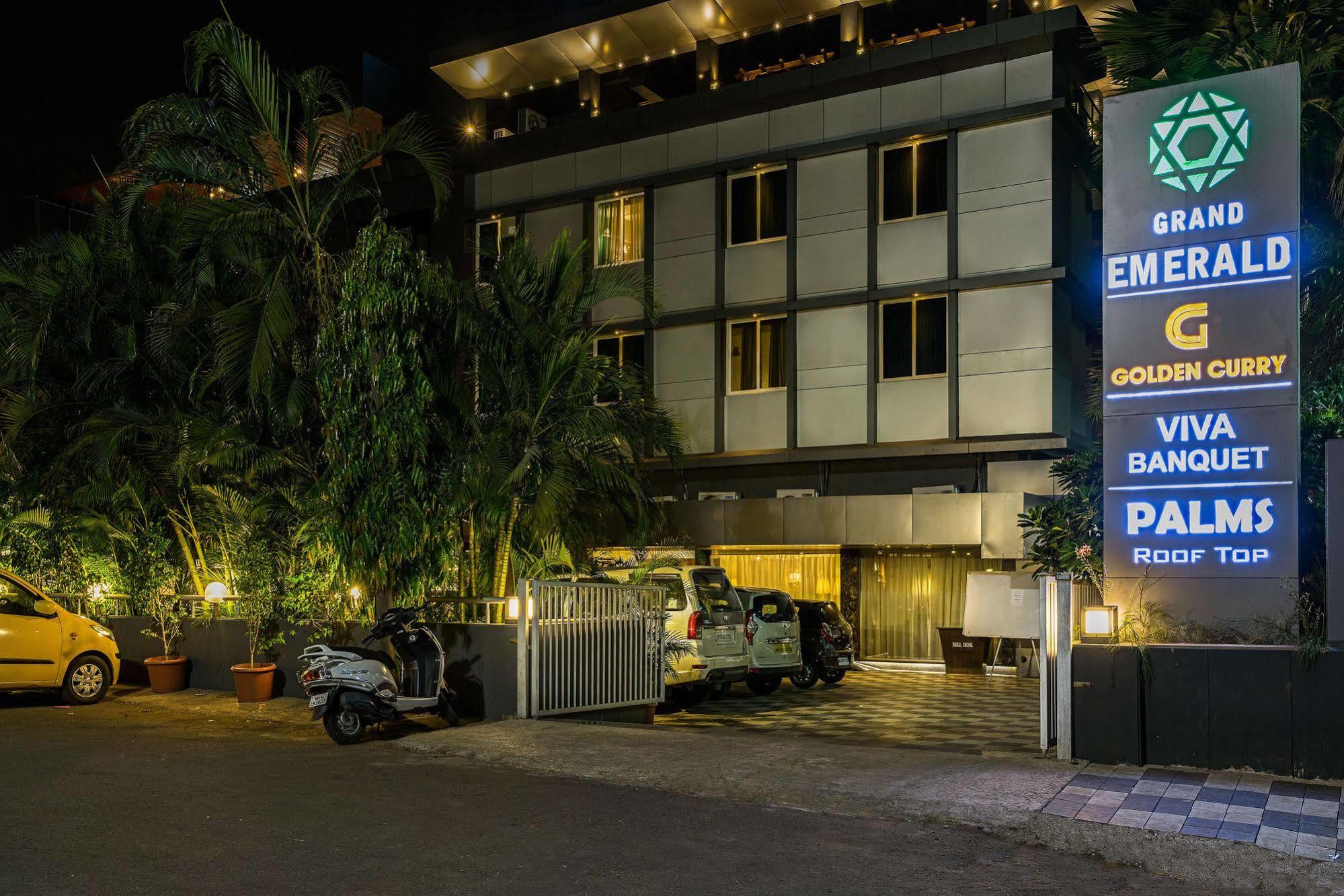 Treebo Premium Grand Emerald Pimpri-Chinchwad Exterior foto